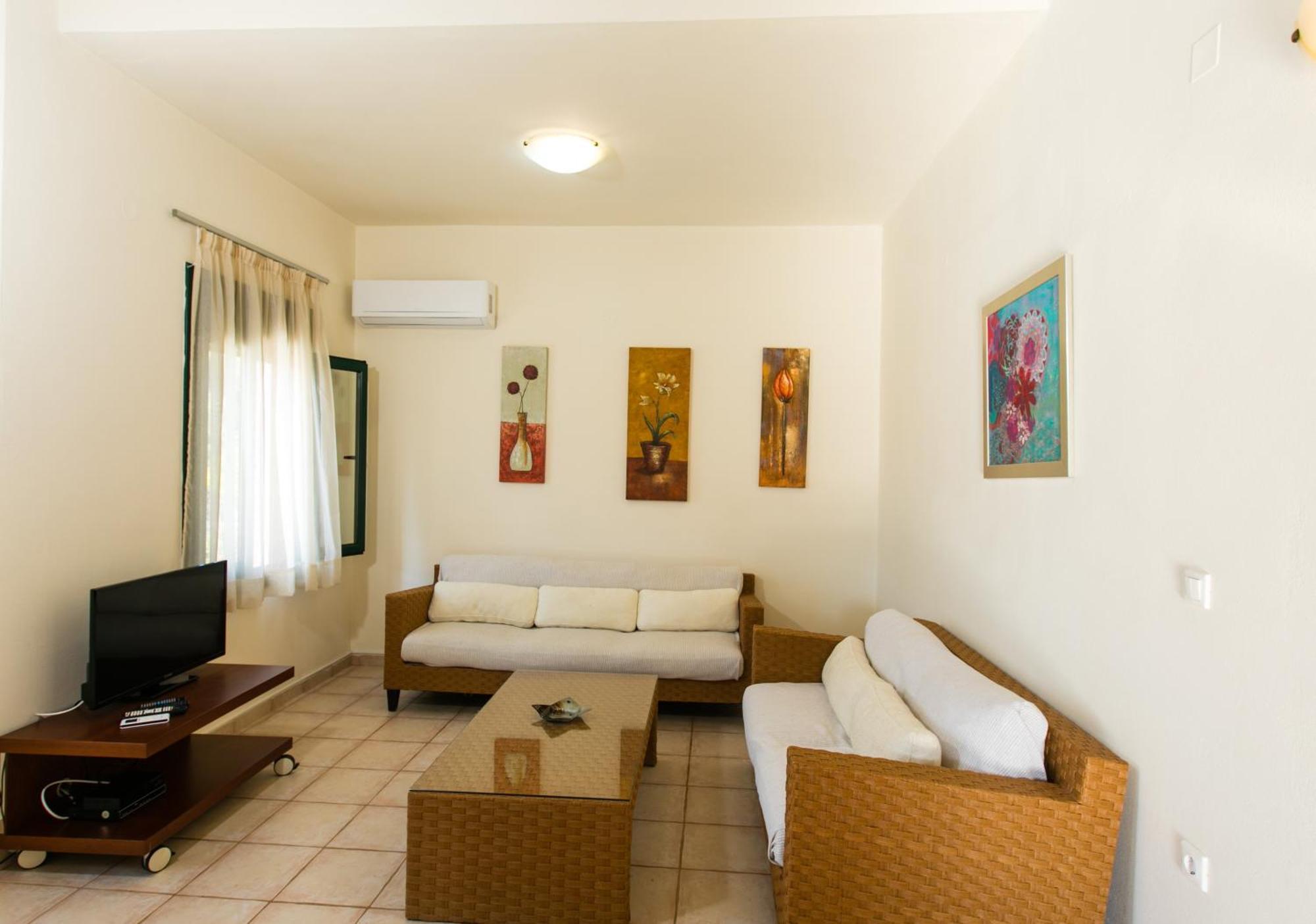 Villa Eleni Asprouliánoi Exterior photo